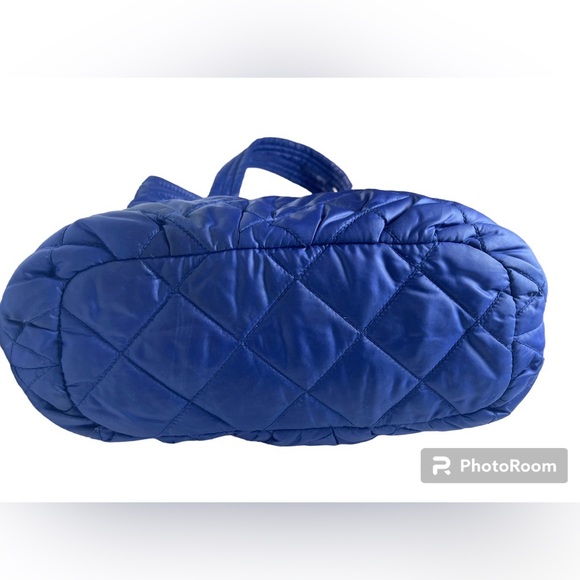 🌻Vera Bradley Royal Blue Zip Quilt Tote - Picture 4 of 4